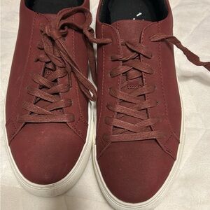 Men's Casual Burgundy Lace-Up Sneakers